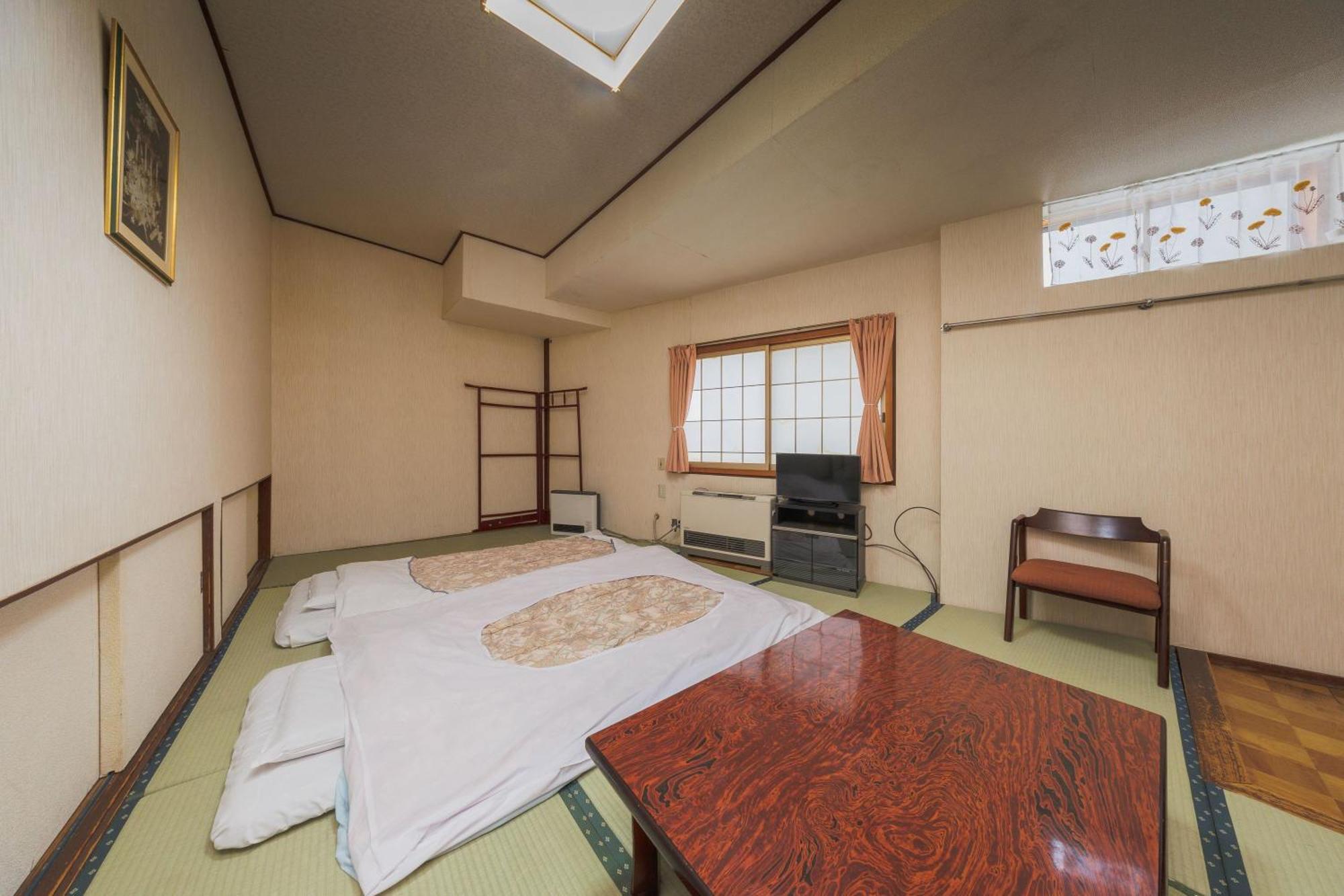 Yoshidaya Hotel Yamagata  Buitenkant foto