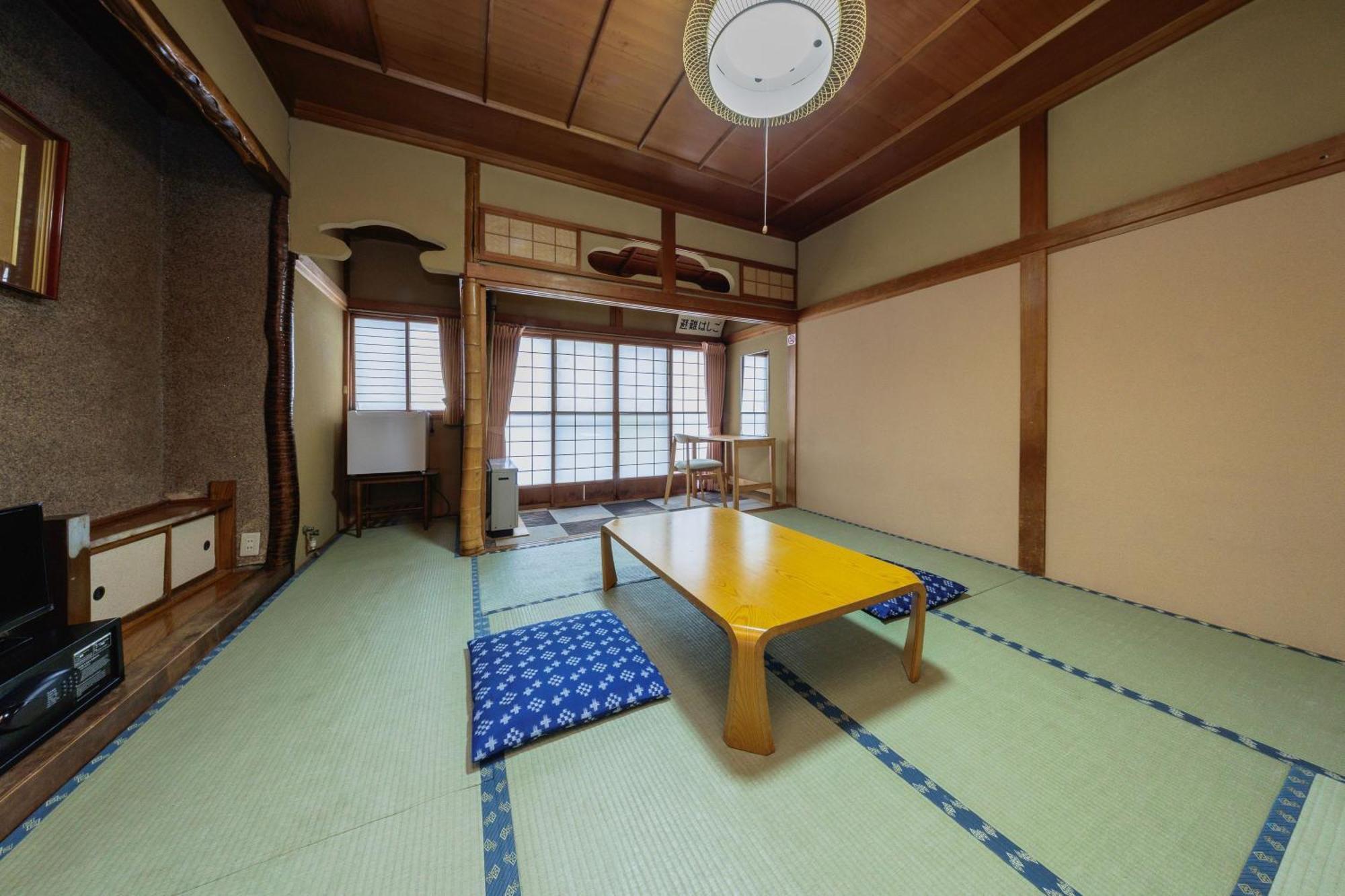 Yoshidaya Hotel Yamagata  Buitenkant foto